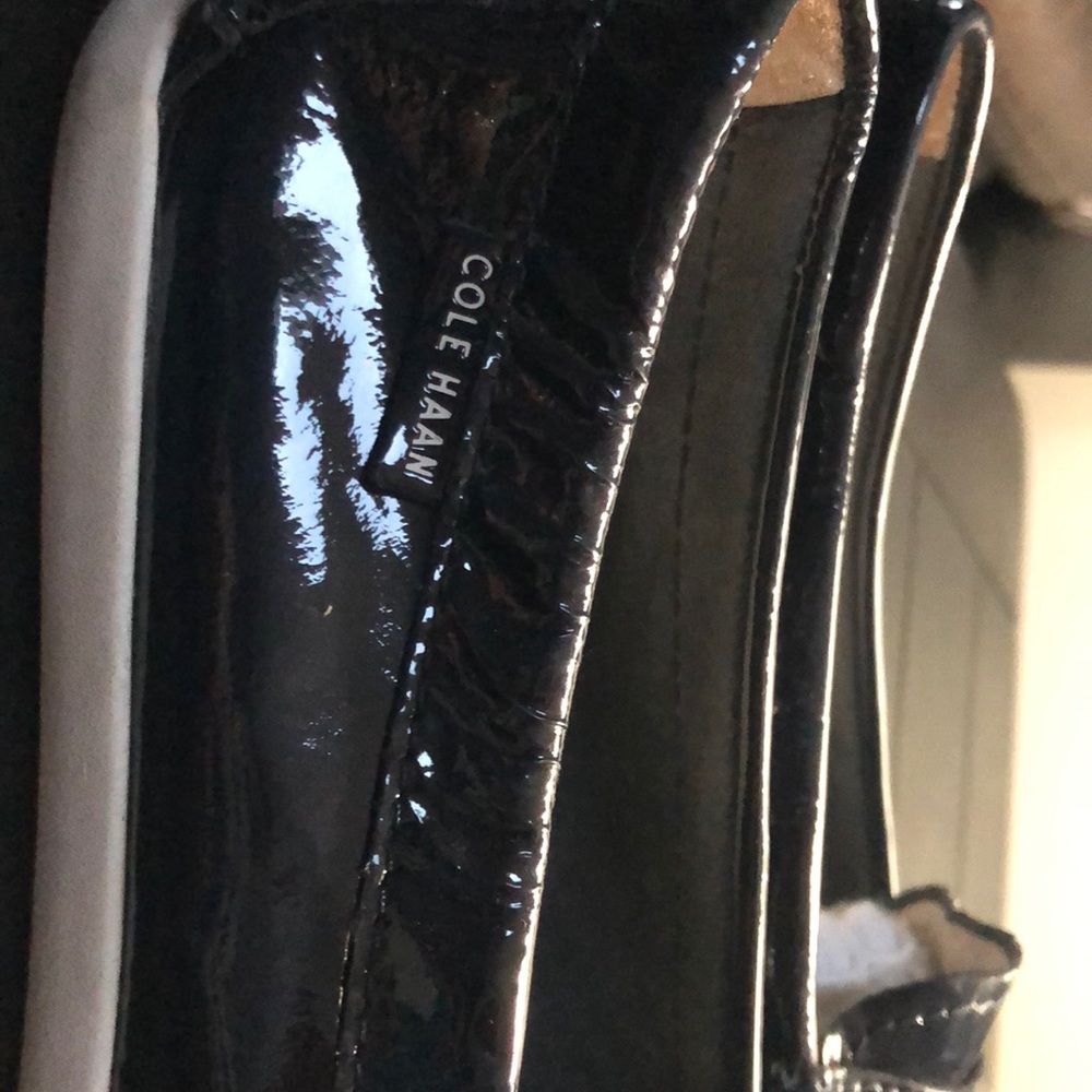 Shoes - Picture 4 of 4